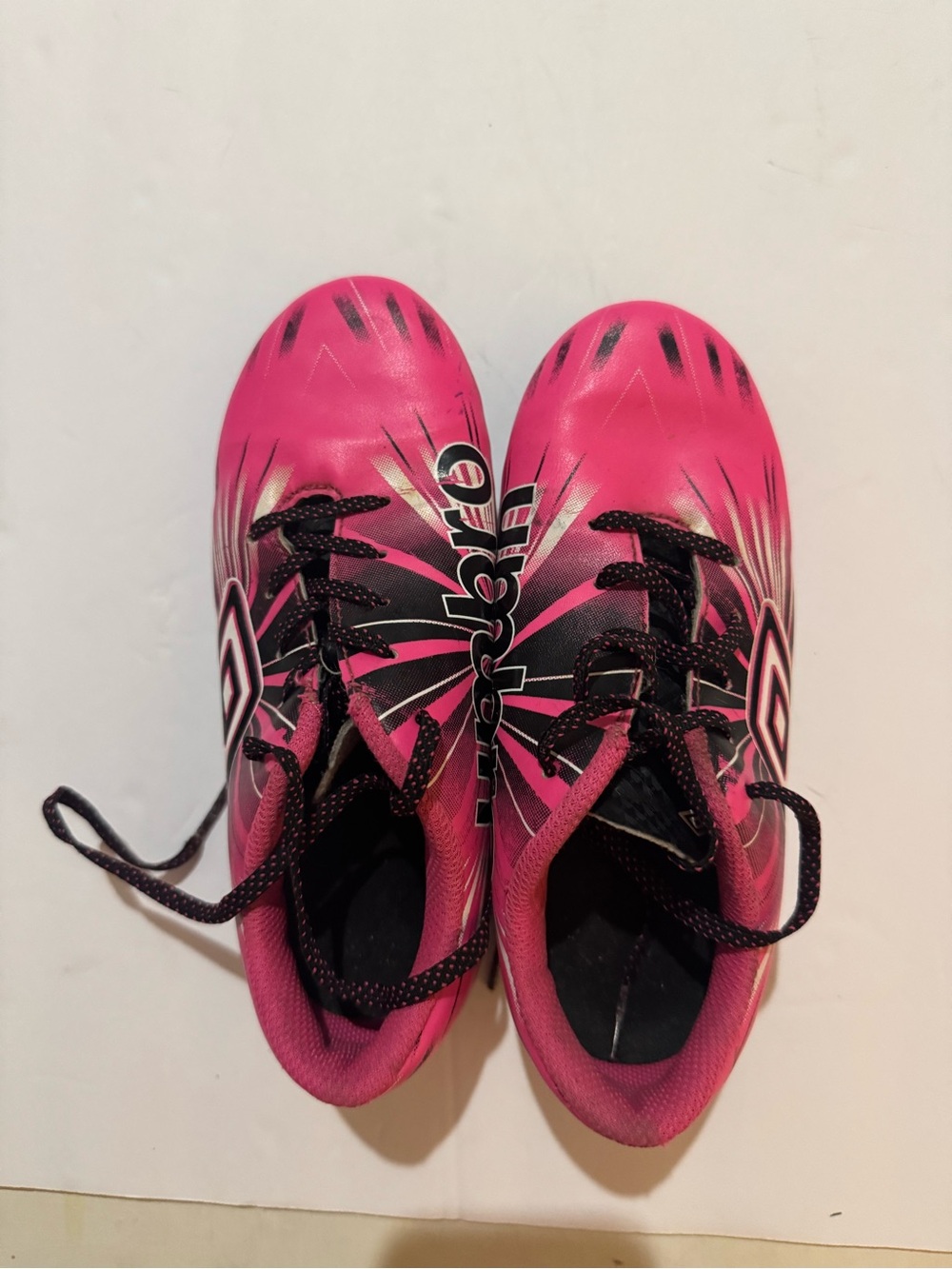 Umbro Kids Pink and Black Soccer Cleats
